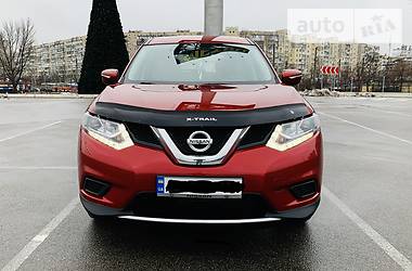 Внедорожник / Кроссовер Nissan Rogue 2015 в Киеве