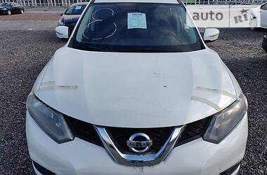 Позашляховик / Кросовер Nissan Rogue 2015 в 