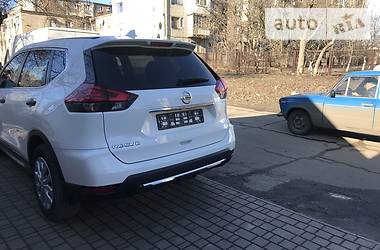 Внедорожник / Кроссовер Nissan Rogue 2017 в Бердянске
