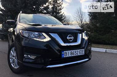 Внедорожник / Кроссовер Nissan Rogue 2017 в Полтаве