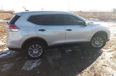 Позашляховик / Кросовер Nissan Rogue 2015 в 