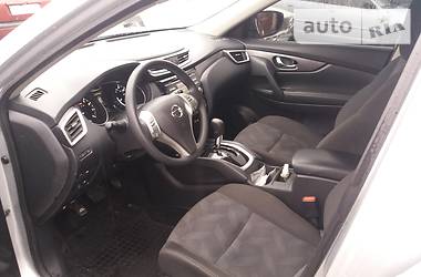Позашляховик / Кросовер Nissan Rogue 2015 в 