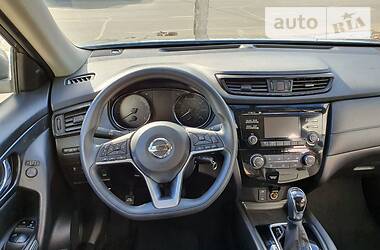 Позашляховик / Кросовер Nissan Rogue 2017 в 