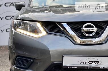 Позашляховик / Кросовер Nissan Rogue 2016 в 