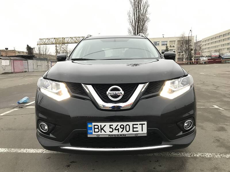 Позашляховик / Кросовер Nissan Rogue 2015 в Києві