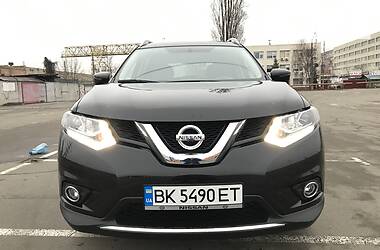 Позашляховик / Кросовер Nissan Rogue 2015 в 