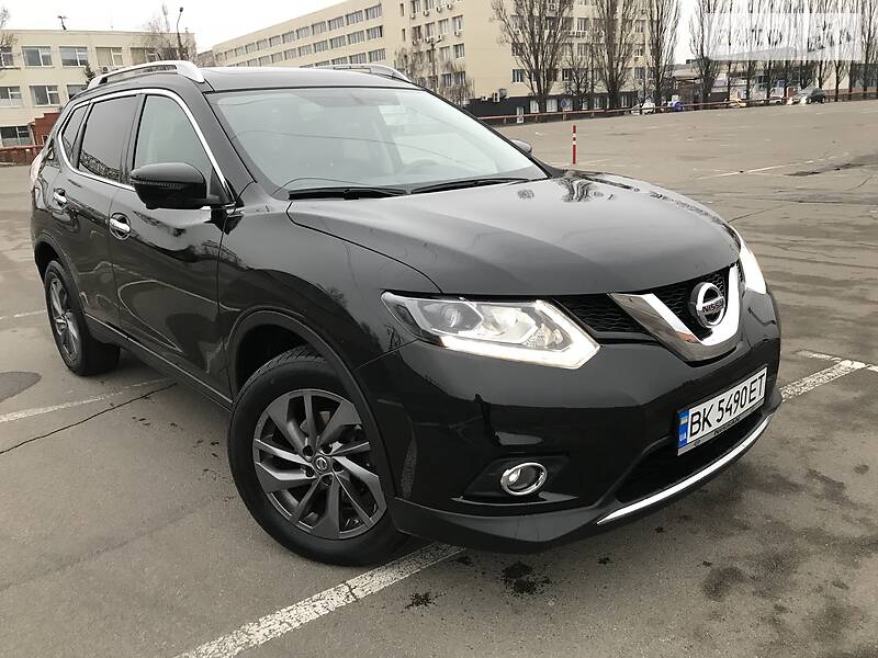 Позашляховик / Кросовер Nissan Rogue 2015 в Києві