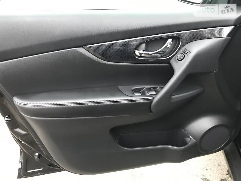 Позашляховик / Кросовер Nissan Rogue 2015 в Києві