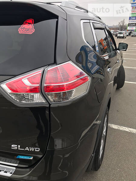Позашляховик / Кросовер Nissan Rogue 2014 в Києві