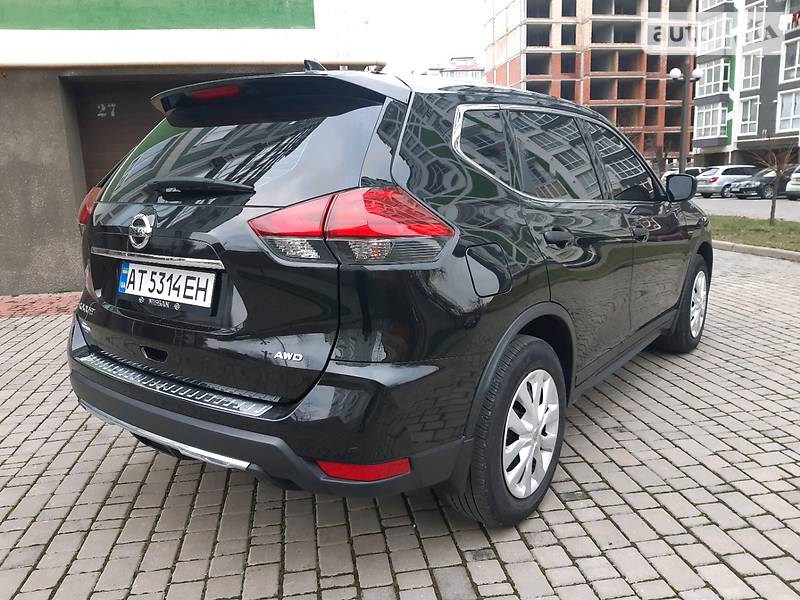Позашляховик / Кросовер Nissan Rogue 2016 в Івано-Франківську