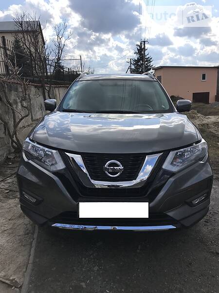 Позашляховик / Кросовер Nissan Rogue 2017 в Полтаві