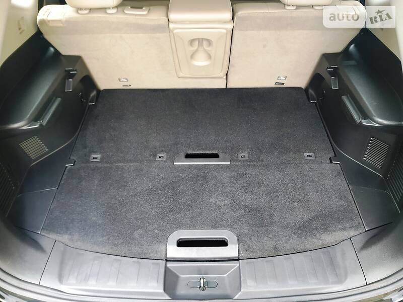 Позашляховик / Кросовер Nissan Rogue 2014 в Рівному