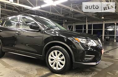 Позашляховик / Кросовер Nissan Rogue 2017 в 