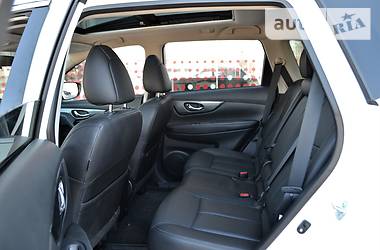 Позашляховик / Кросовер Nissan Rogue 2015 в 