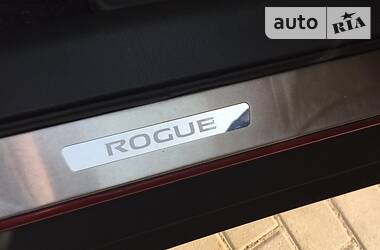 Позашляховик / Кросовер Nissan Rogue 2016 в 