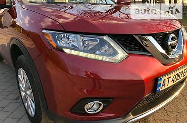 Внедорожник / Кроссовер Nissan Rogue 2015 в Полтаве