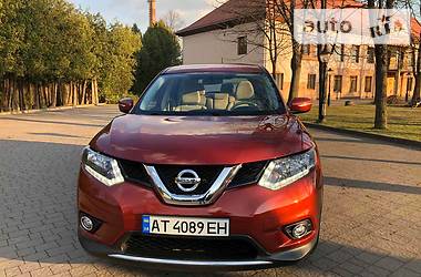 Внедорожник / Кроссовер Nissan Rogue 2015 в Полтаве