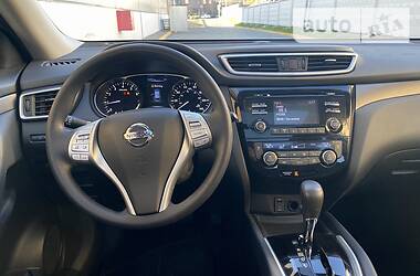 Позашляховик / Кросовер Nissan Rogue 2014 в 