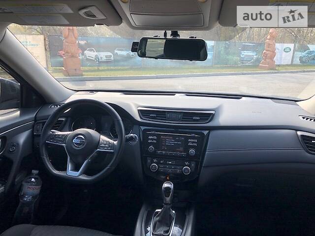 Позашляховик / Кросовер Nissan Rogue 2017 в Дніпрі