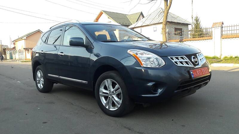 Позашляховик / Кросовер Nissan Rogue 2013 в 