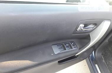 Позашляховик / Кросовер Nissan Rogue 2013 в 