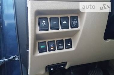 Внедорожник / Кроссовер Nissan Rogue 2016 в 