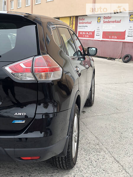 Позашляховик / Кросовер Nissan Rogue 2014 в Луцьку