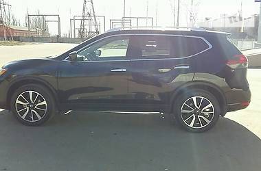 Позашляховик / Кросовер Nissan Rogue 2017 в 