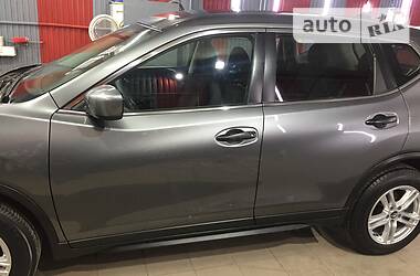 Позашляховик / Кросовер Nissan Rogue 2017 в 