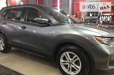 Позашляховик / Кросовер Nissan Rogue 2017 в 