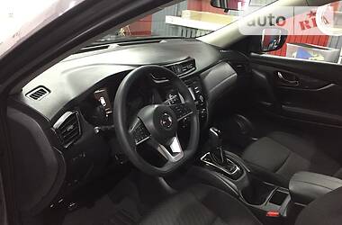 Позашляховик / Кросовер Nissan Rogue 2017 в 