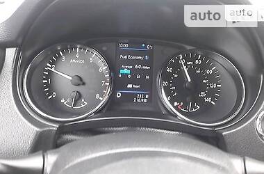 Позашляховик / Кросовер Nissan Rogue 2017 в 