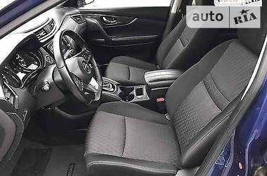 Позашляховик / Кросовер Nissan Rogue 2017 в 