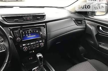 Позашляховик / Кросовер Nissan Rogue 2017 в 