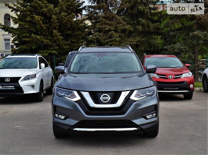Позашляховик / Кросовер Nissan Rogue 2017 в Харкові