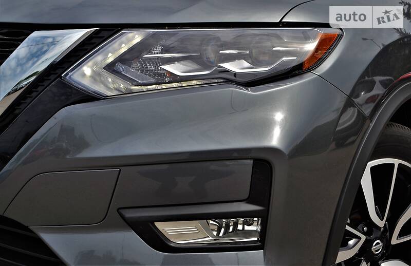 Позашляховик / Кросовер Nissan Rogue 2017 в Харкові