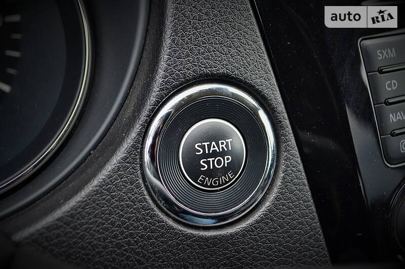 Позашляховик / Кросовер Nissan Rogue 2017 в Харкові