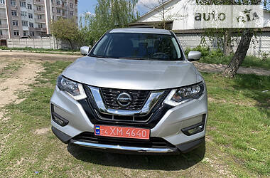 Позашляховик / Кросовер Nissan Rogue 2018 в 