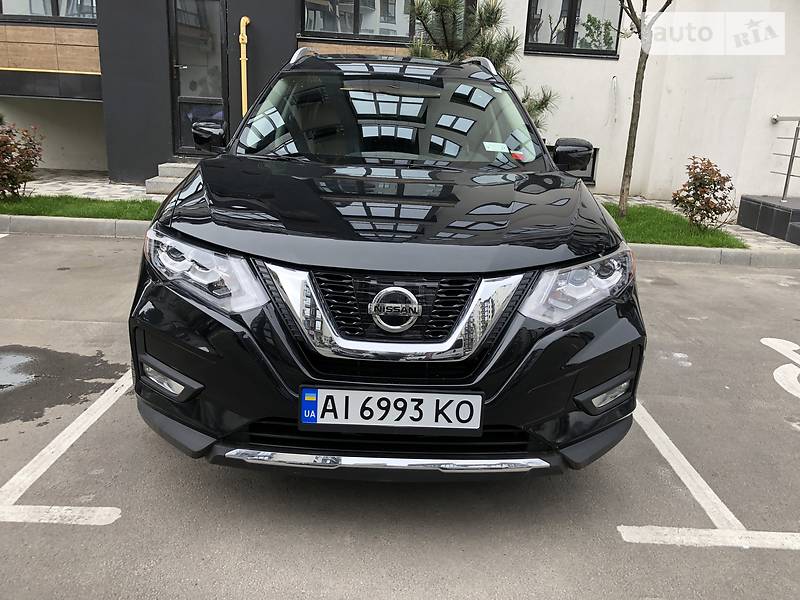Позашляховик / Кросовер Nissan Rogue 2017 в Києві