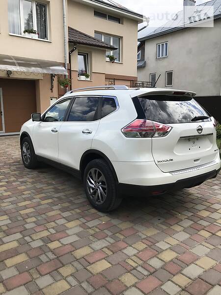 Позашляховик / Кросовер Nissan Rogue 2015 в Івано-Франківську