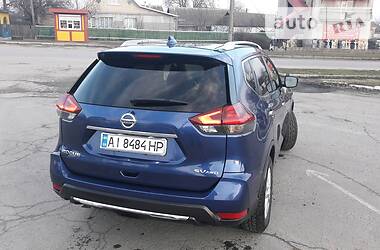 Позашляховик / Кросовер Nissan Rogue 2017 в 