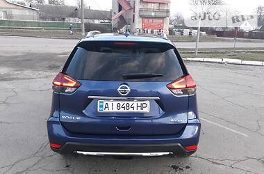Позашляховик / Кросовер Nissan Rogue 2017 в 