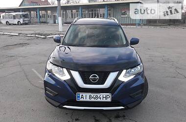 Позашляховик / Кросовер Nissan Rogue 2017 в 