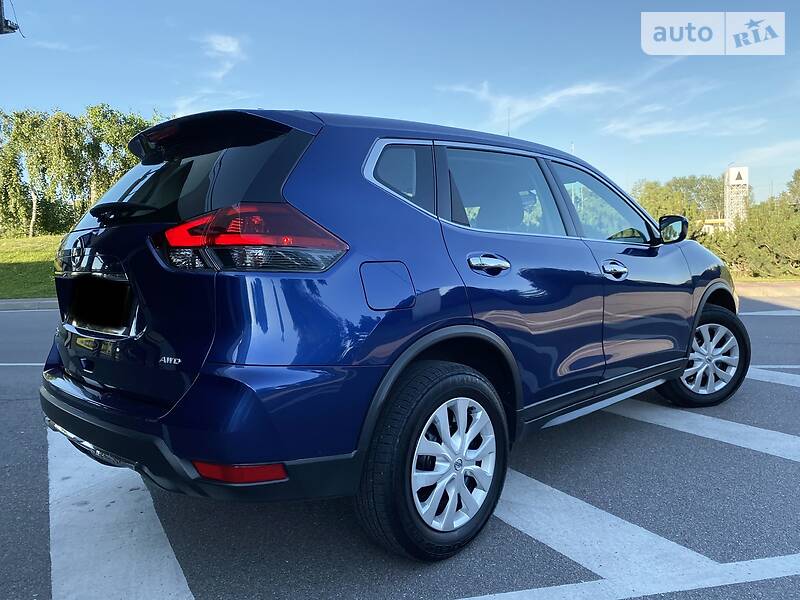 Позашляховик / Кросовер Nissan Rogue 2018 в Києві