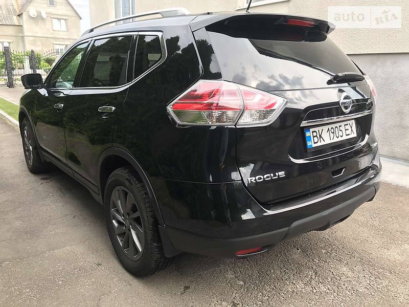 Позашляховик / Кросовер Nissan Rogue 2016 в Києві
