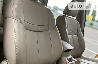 Позашляховик / Кросовер Nissan Rogue 2014 в 