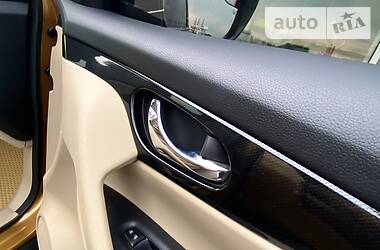 Позашляховик / Кросовер Nissan Rogue 2014 в 