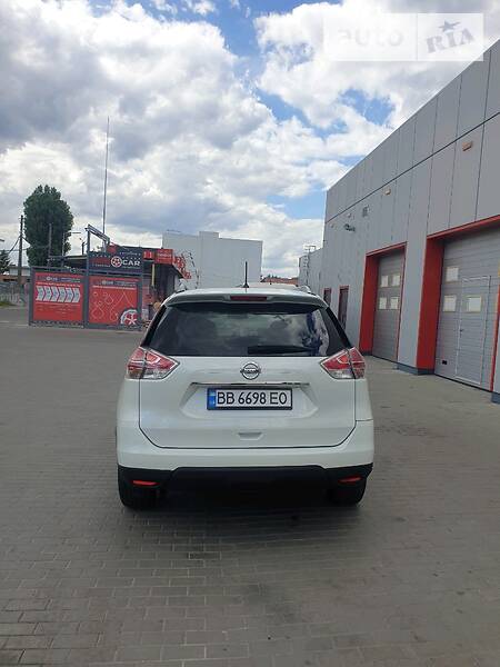 Позашляховик / Кросовер Nissan Rogue 2015 в Києві