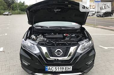 Универсал Nissan Rogue 2017 в Луцке