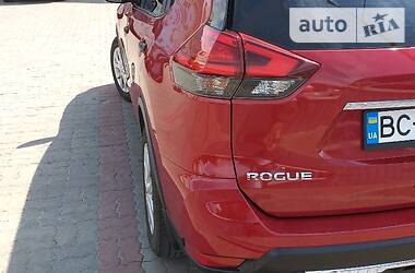 Внедорожник / Кроссовер Nissan Rogue 2017 в Сокале